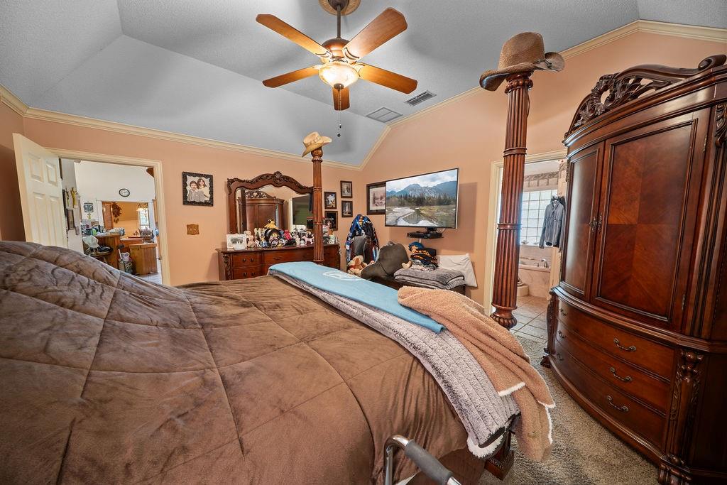 630 County Road 3608 Property Photo 17