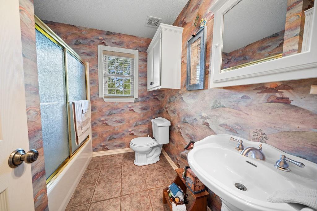630 County Road 3608 Property Photo 23
