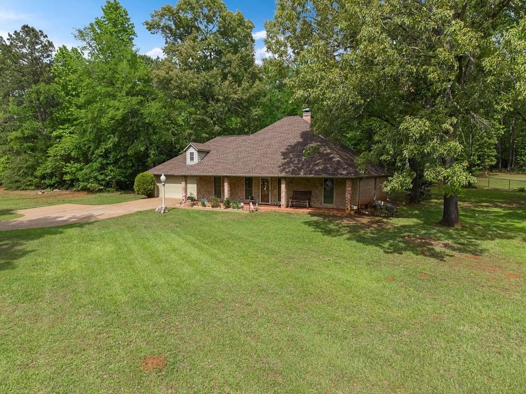 630 County Road 3608 Property Photo 32