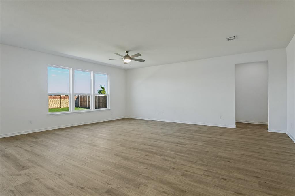 124 Hudson Lane Property Photo 11