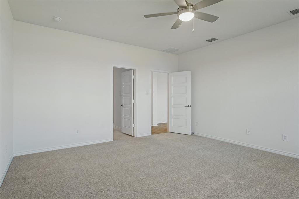 124 Hudson Lane Property Photo 13