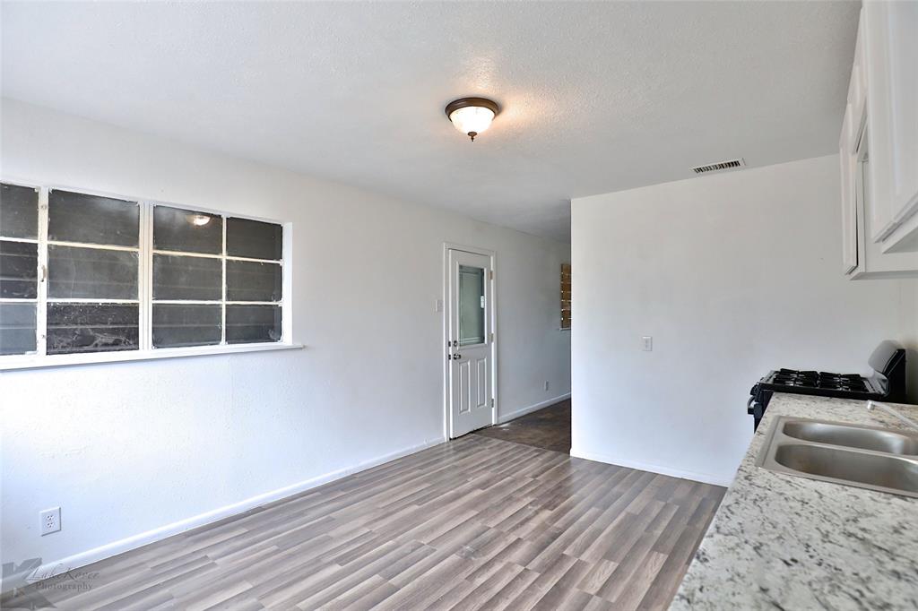 1634 Briarwood Street Property Photo 7