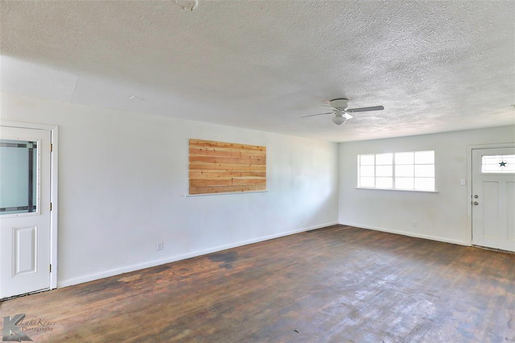 1634 Briarwood Street Property Photo 9