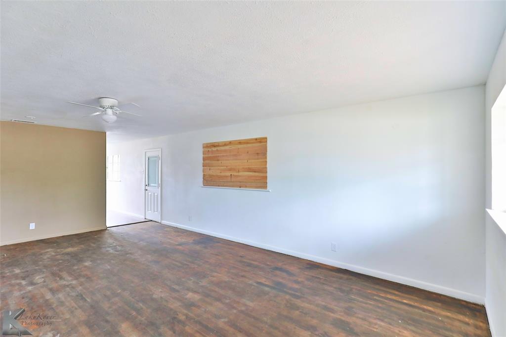 1634 Briarwood Street Property Photo 10