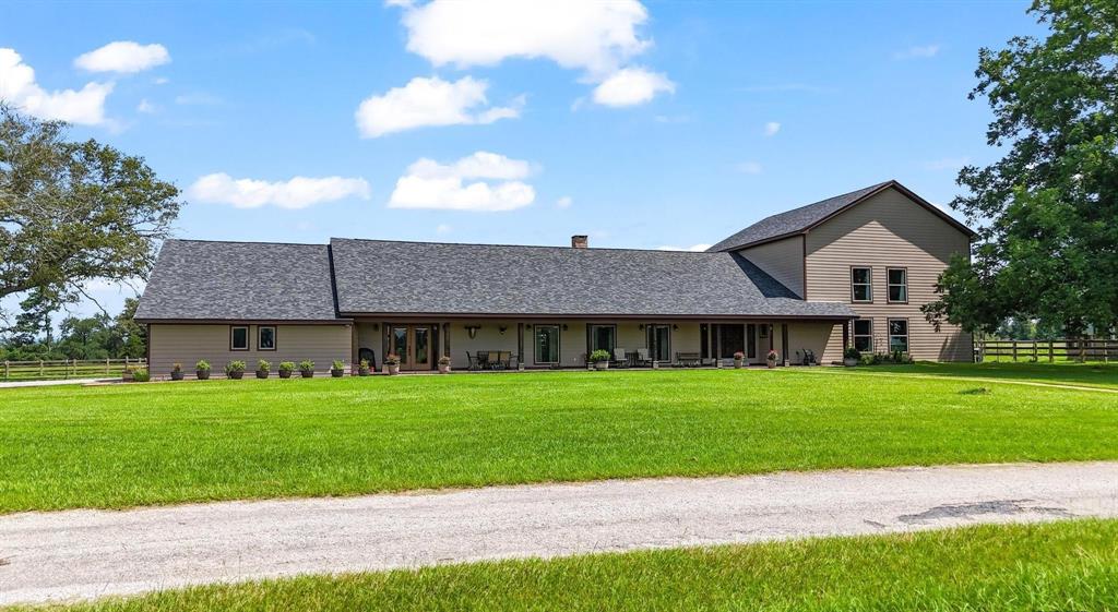 11074 W 64 Highway Property Photo 2
