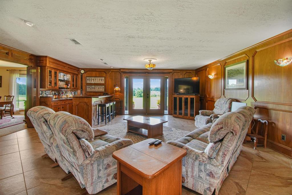 11074 W 64 Highway Property Photo 9