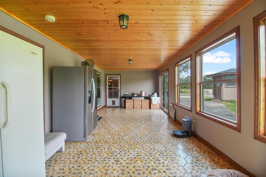 11074 W 64 Highway Property Photo 13