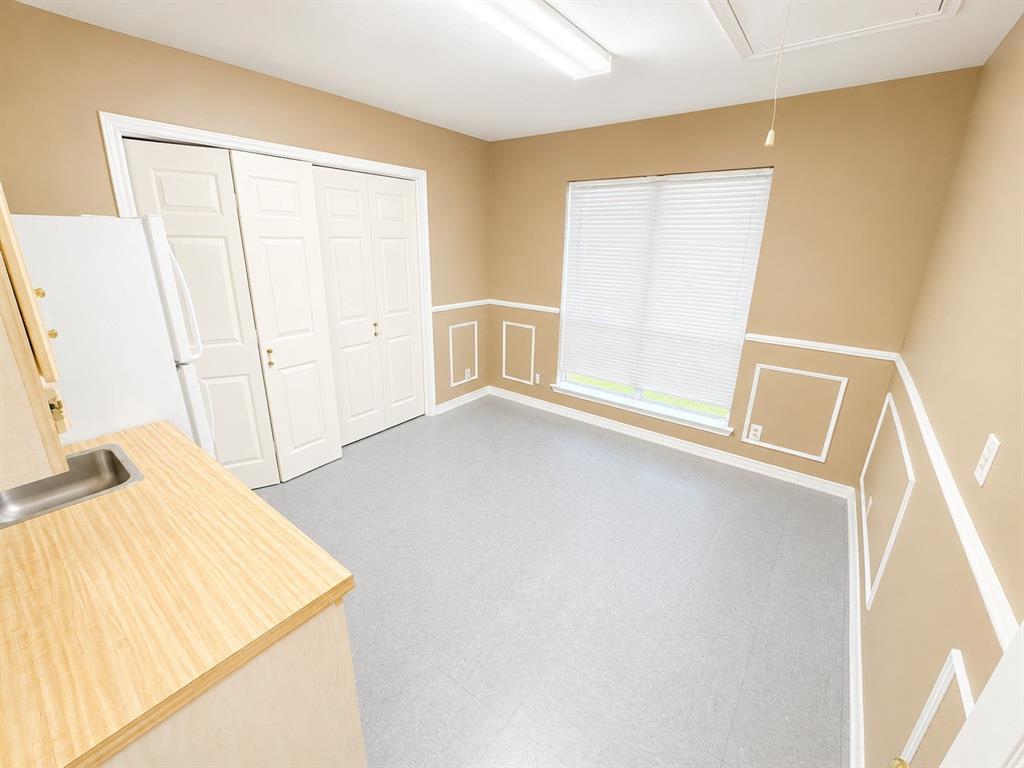 508 N Crowley Road Property Photo 10
