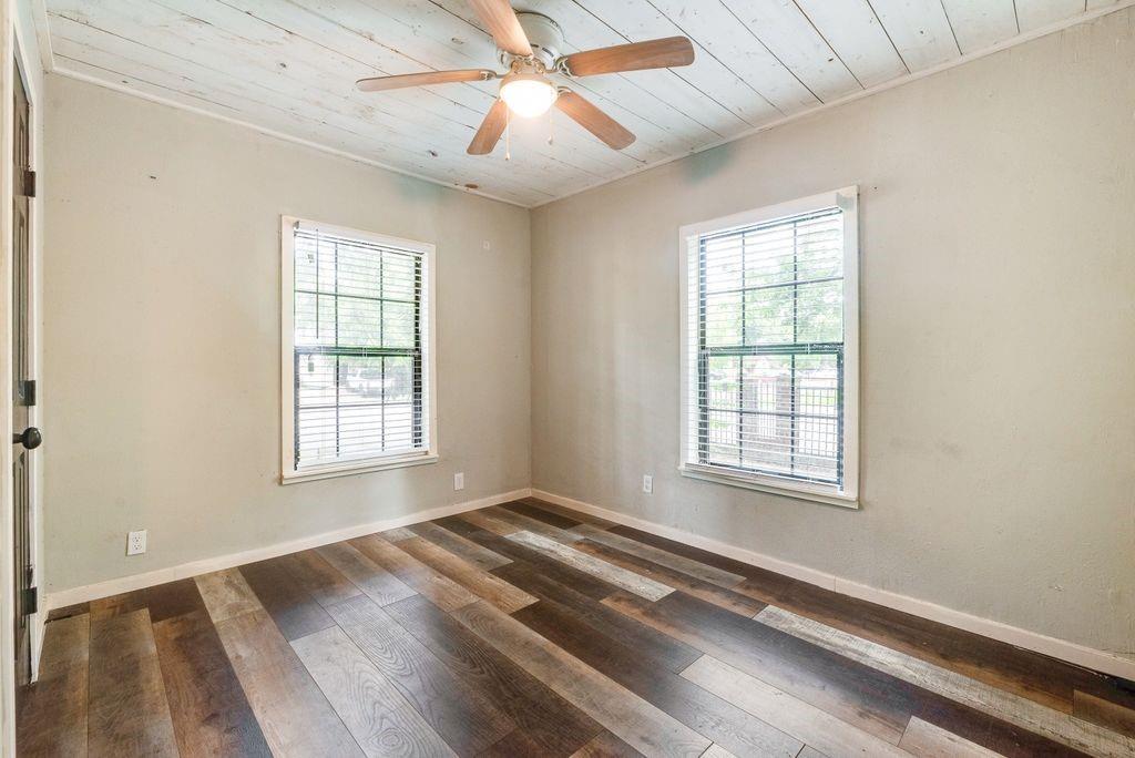 4419 Lawnview Avenue Property Photo 14