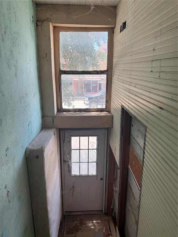 324 Avenue C Property Photo 5