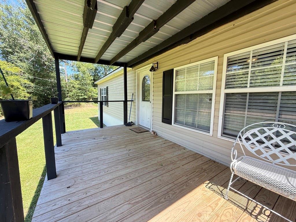 20970 Lee Lane Property Photo 5