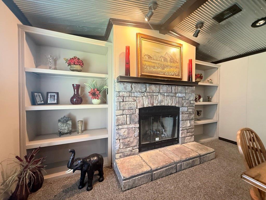 20970 Lee Lane Property Photo 11