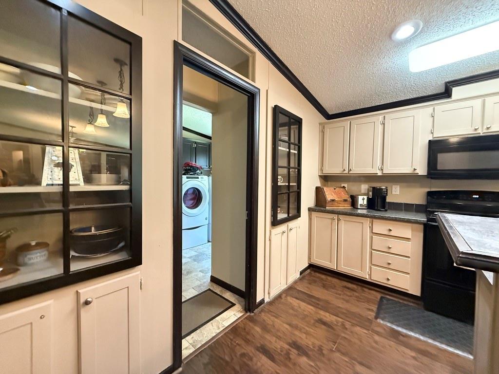 20970 Lee Lane Property Photo 20