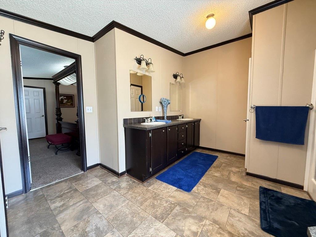 20970 Lee Lane Property Photo 24