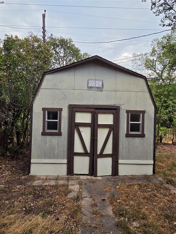 1004 Powell Road Property Photo 18