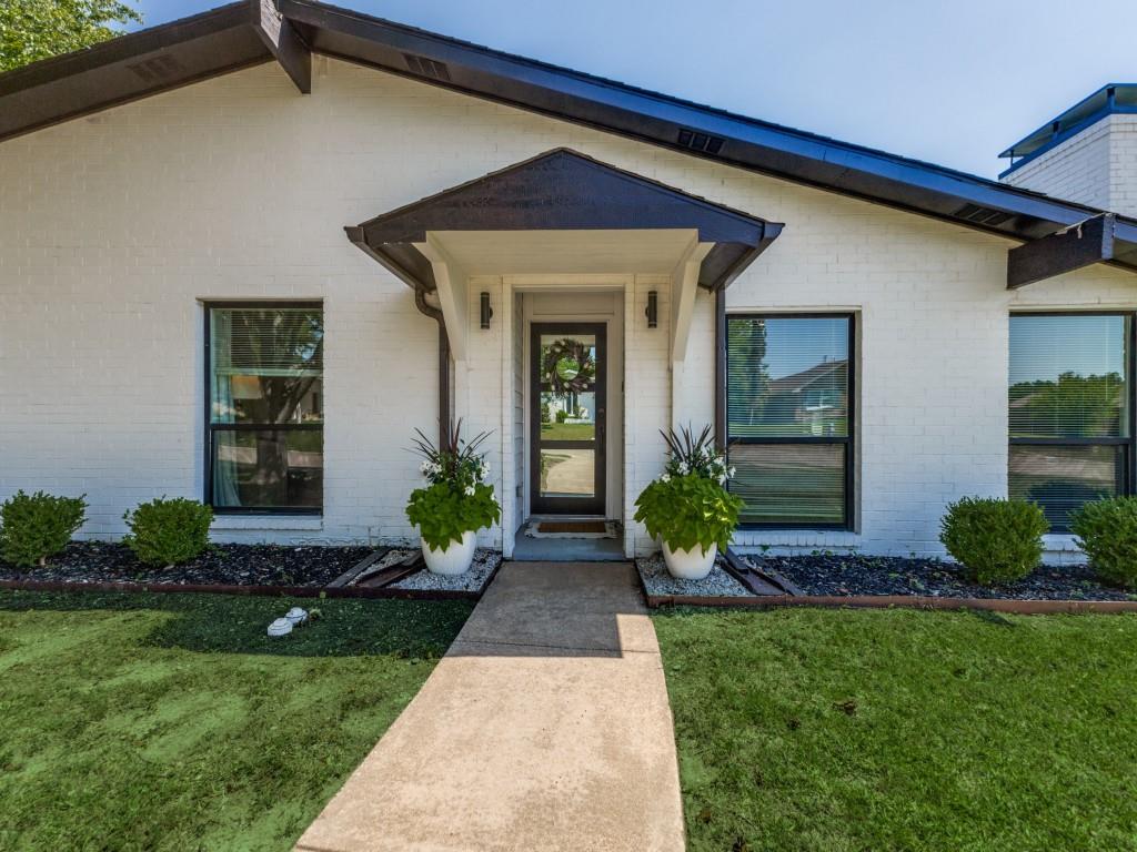 6716 Roundrock Road Property Photo 3