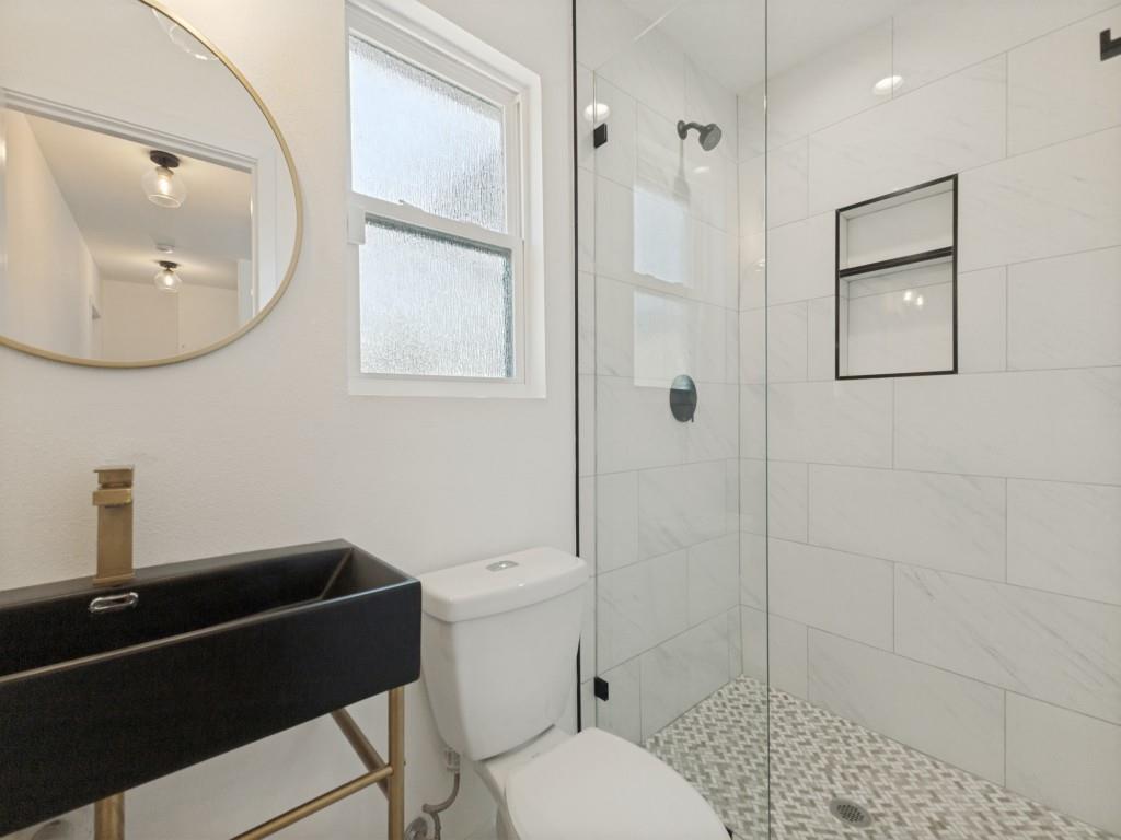 6716 Roundrock Road Property Photo 30