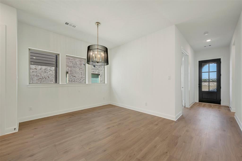 2037 Mack Avenue Property Photo 7