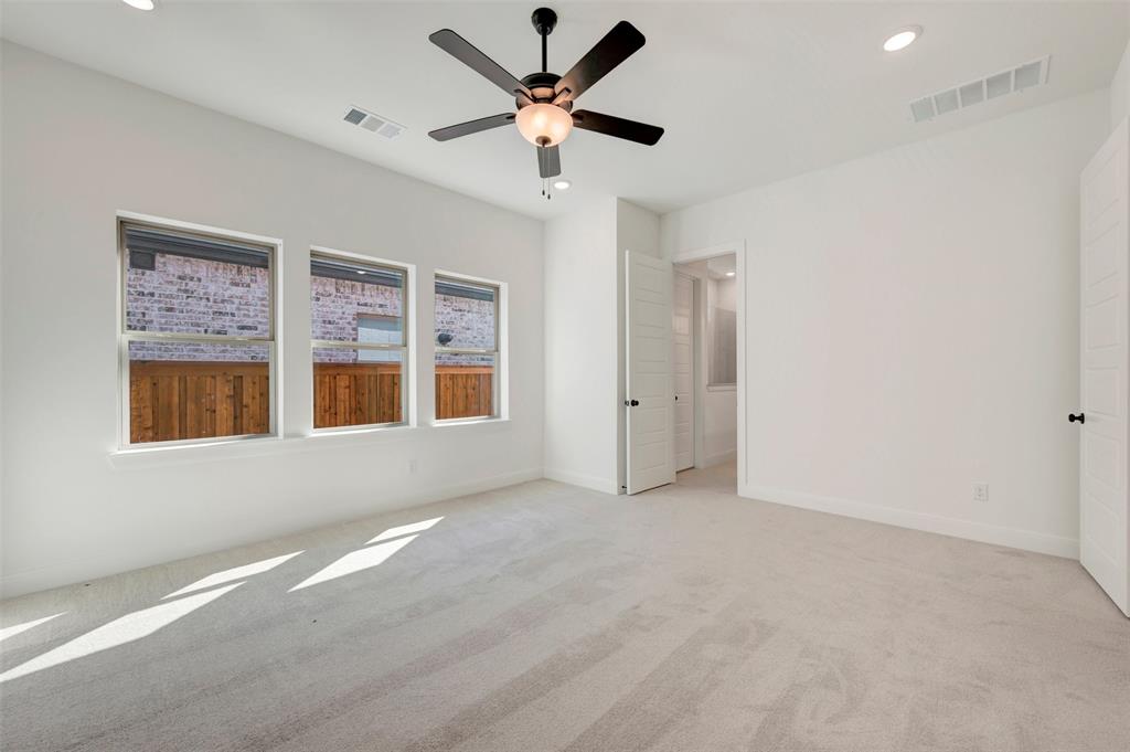 2037 Mack Avenue Property Photo 23