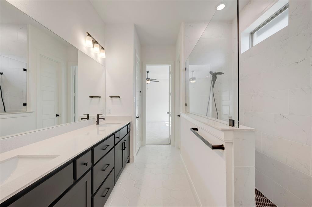 2037 Mack Avenue Property Photo 27