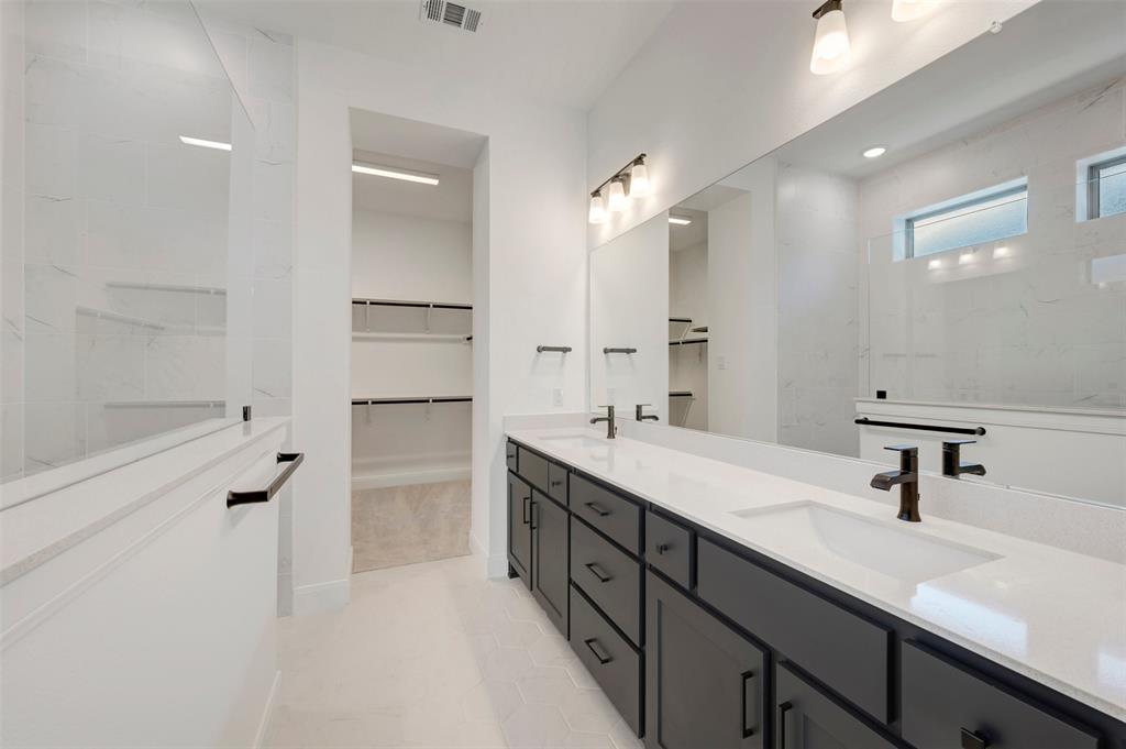 2037 Mack Avenue Property Photo 29