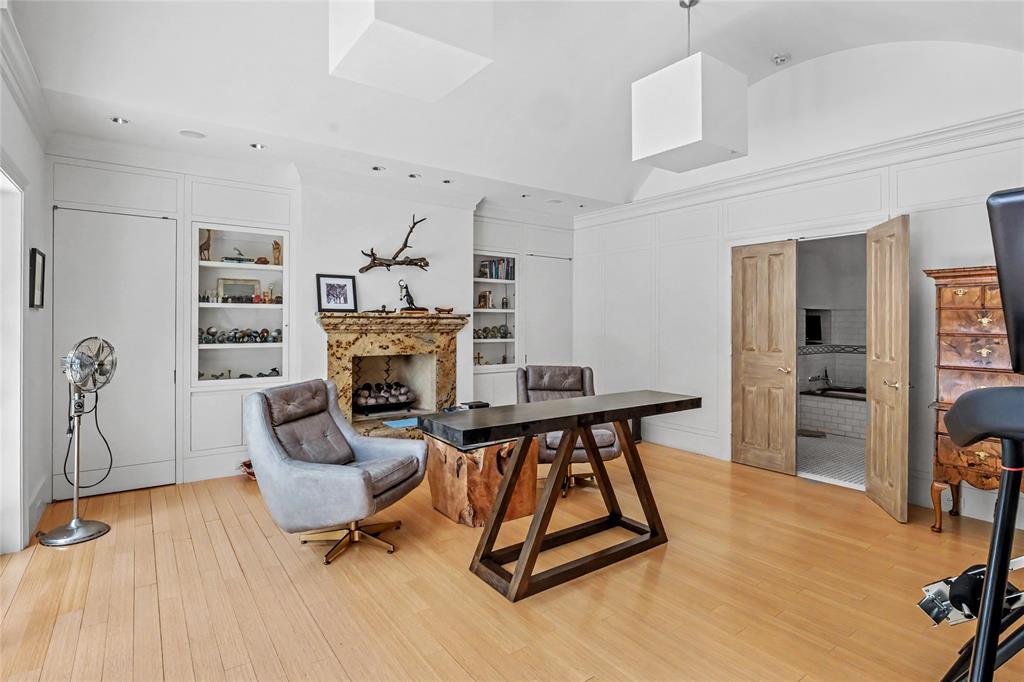 4009 Gillon Avenue Property Photo 29