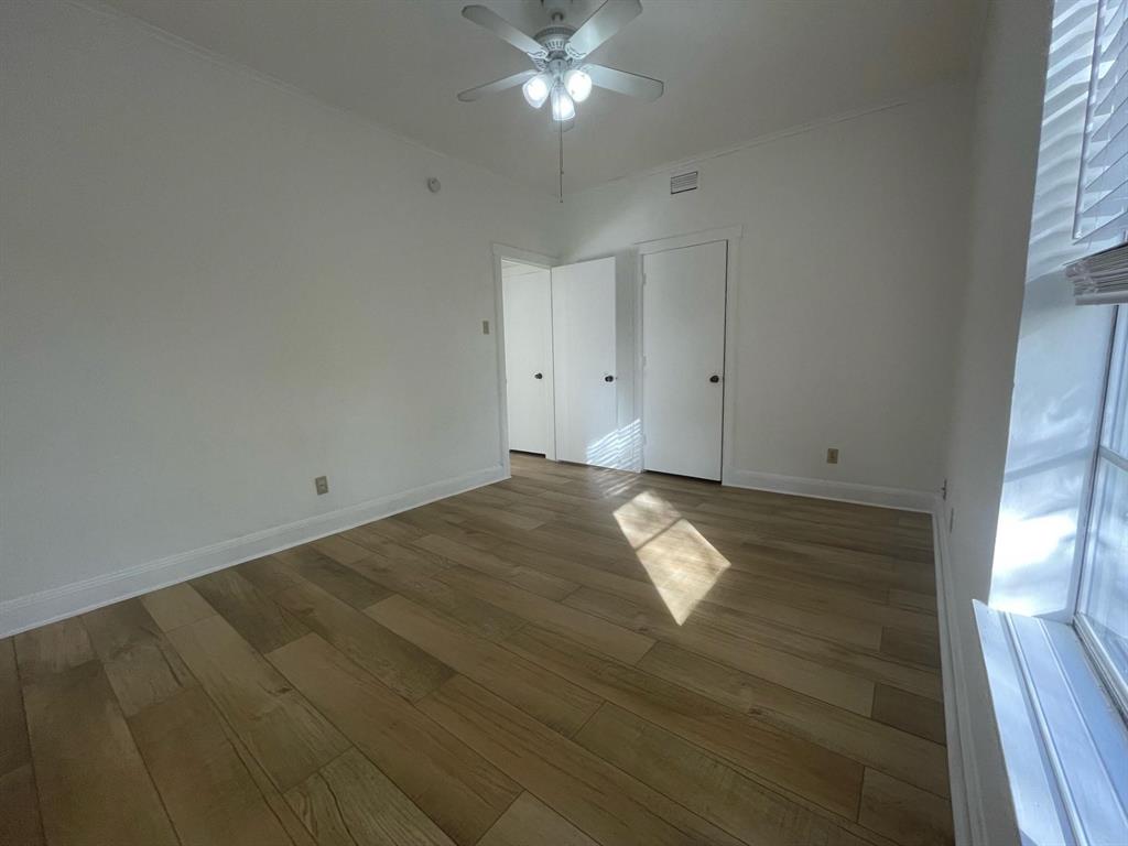 202 S Willomet Avenue 4 Property Photo 6