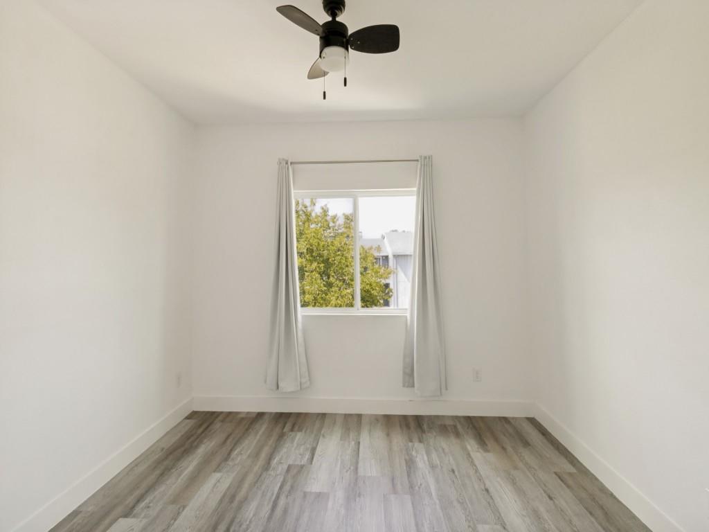 9495 Timberleaf Drive Property Photo 19