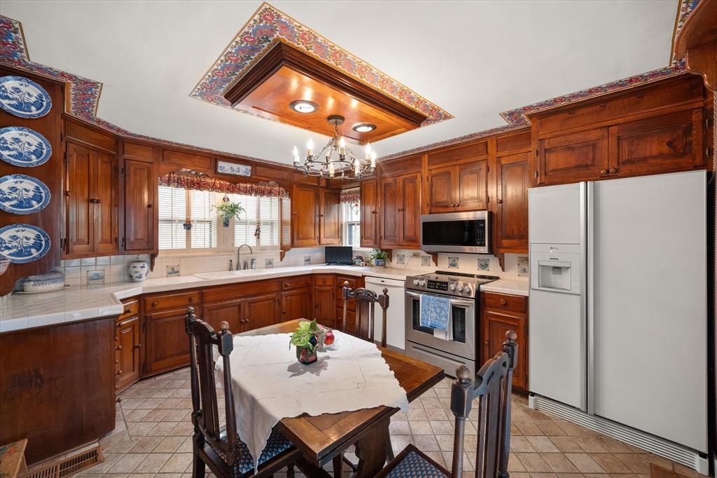 1208 Mills Place Property Photo 15