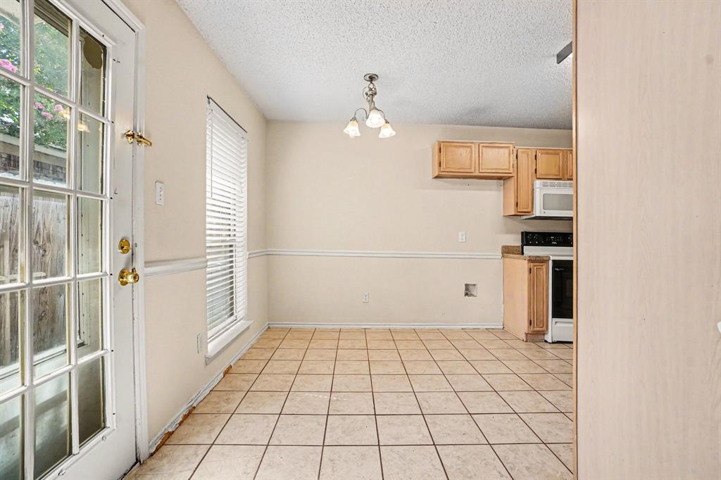 4216 Fernleaf Drive Property Photo 7
