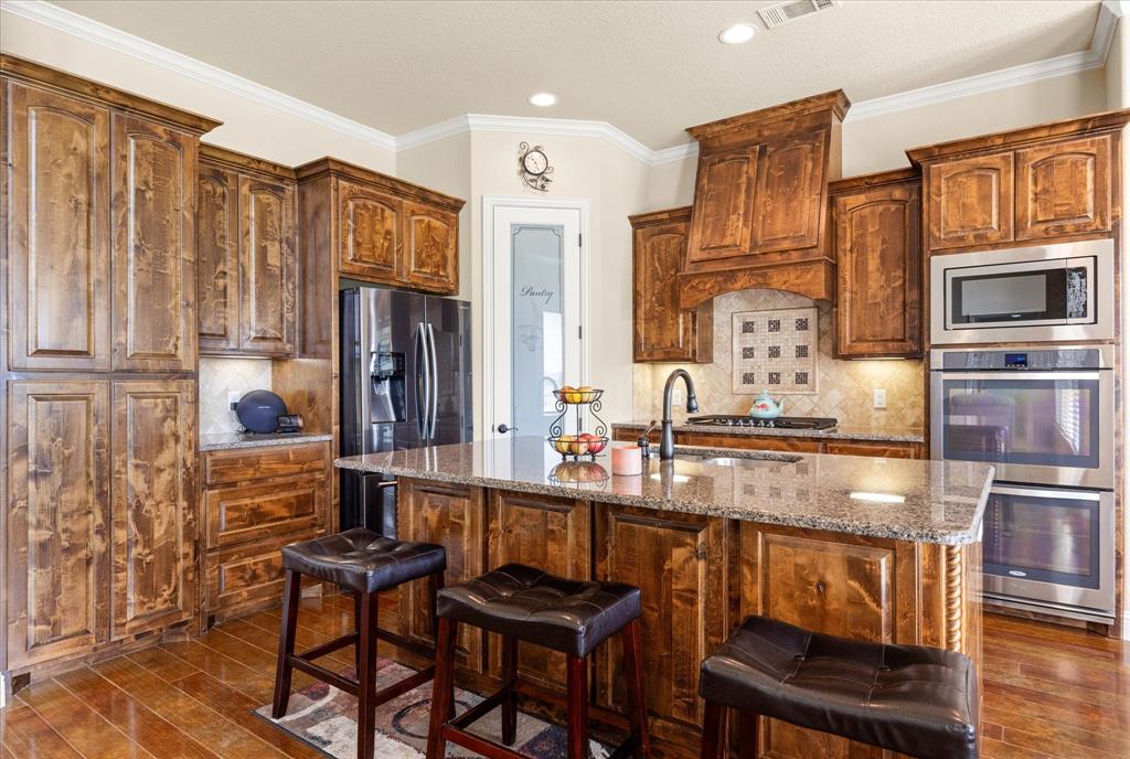 104 Rattling Antler Court Property Photo 8