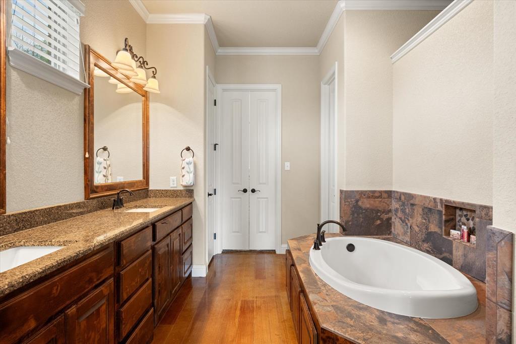 104 Rattling Antler Court Property Photo 14