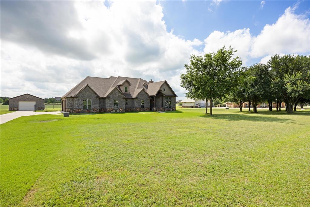104 Rattling Antler Court Property Photo 26