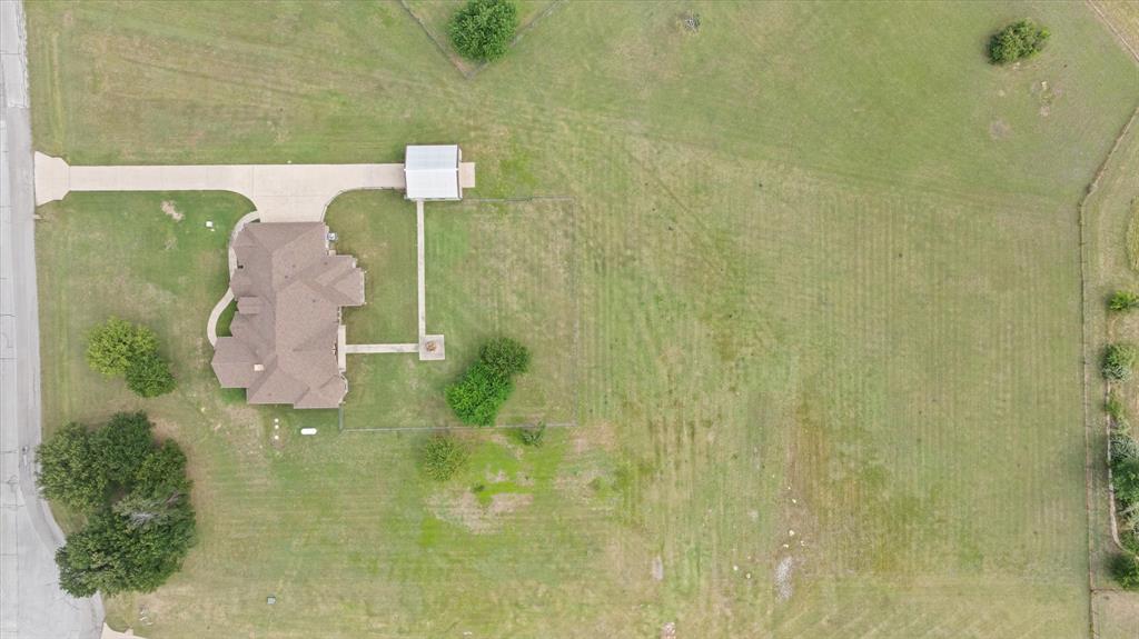 104 Rattling Antler Court Property Photo 33