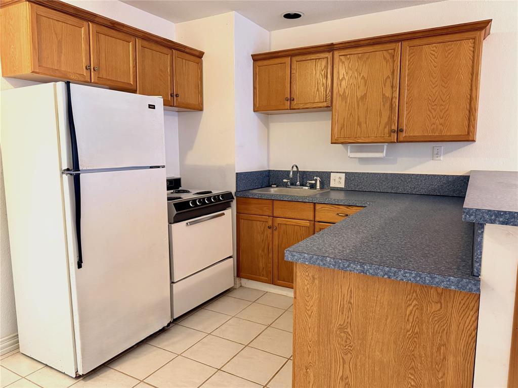 2251 English Road Property Photo 38