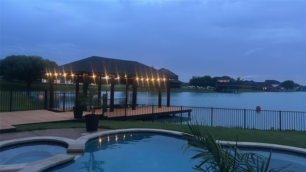 506 Calm Water Cove Property Photo 1