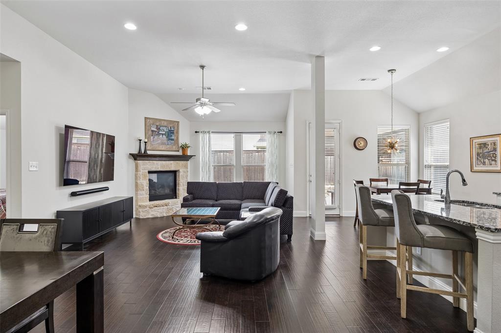 15813 High Line Drive Property Photo 8