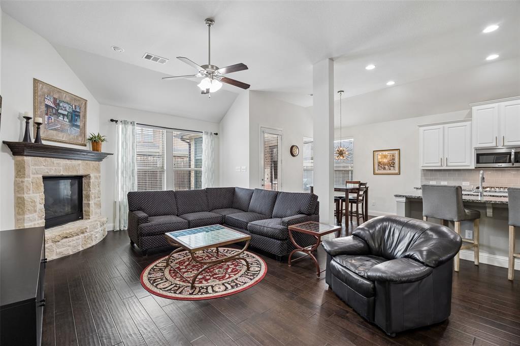 15813 High Line Drive Property Photo 10