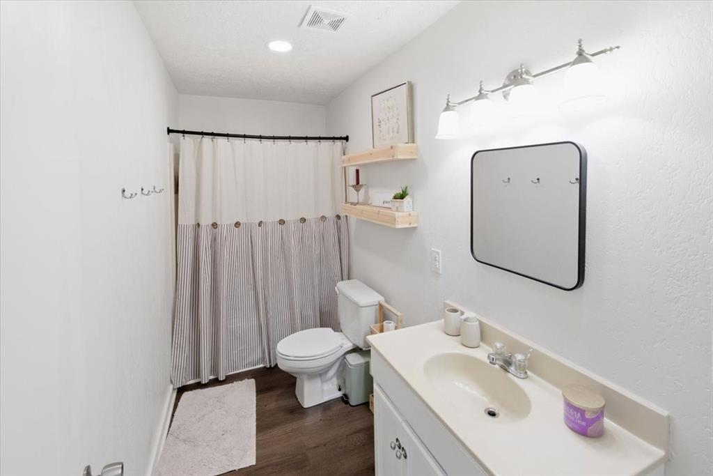 11725 China Spring Road Property Photo 13
