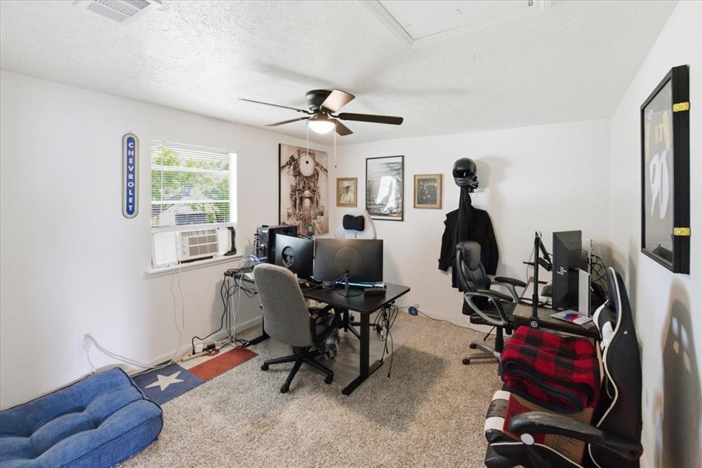 11725 China Spring Road Property Photo 15
