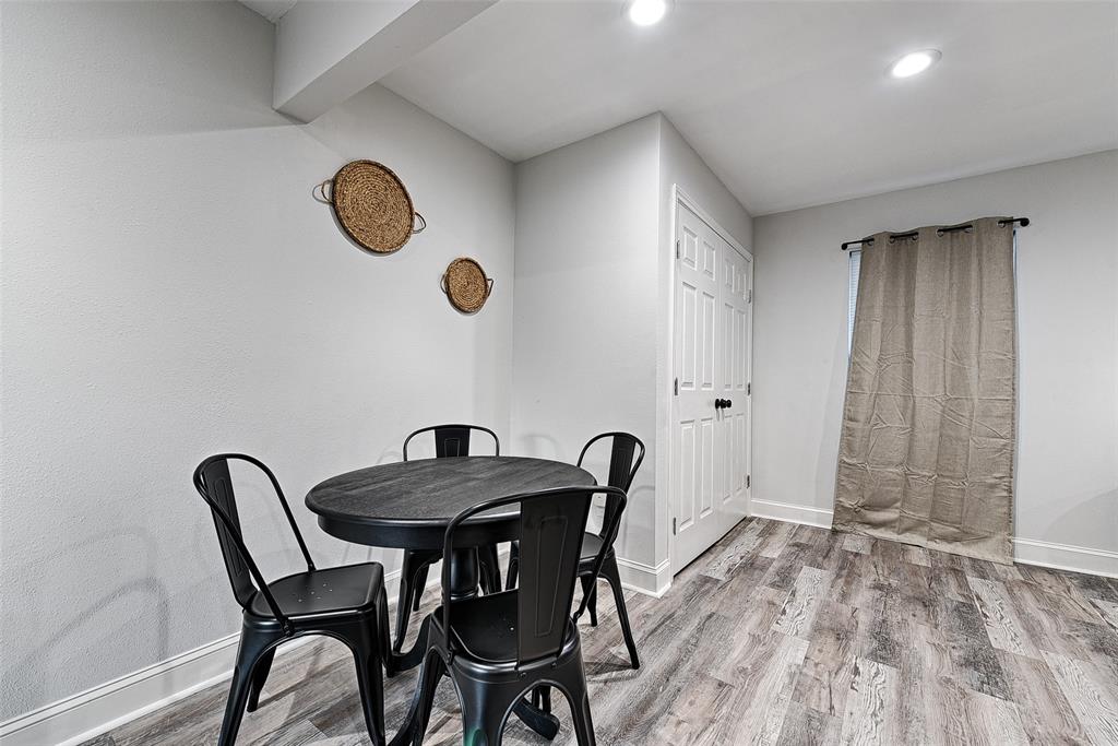 1201 Ridgewood Road Property Photo 3