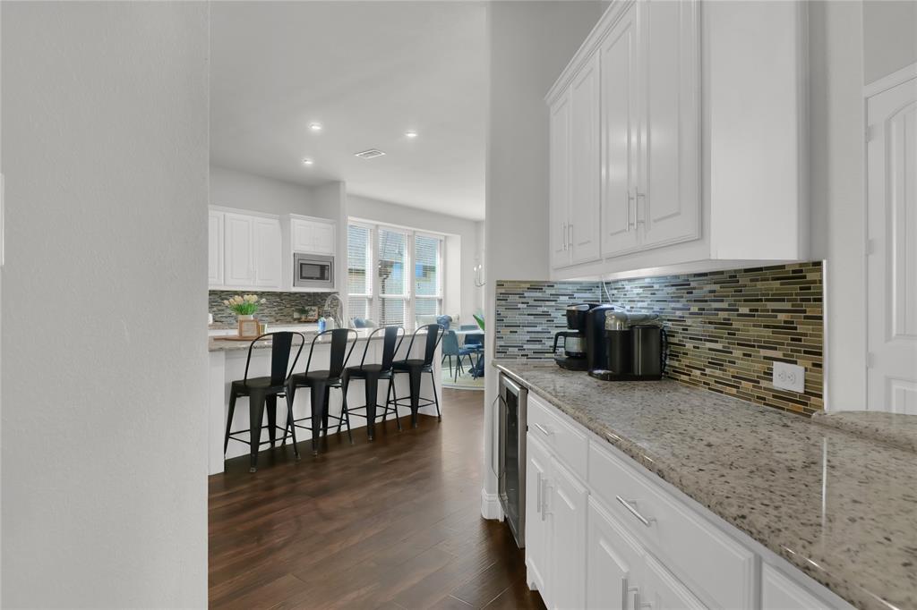 12428 Eagle Narrows Drive Property Photo 6