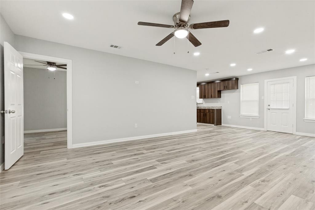 617 Cedar Drive Property Photo 3