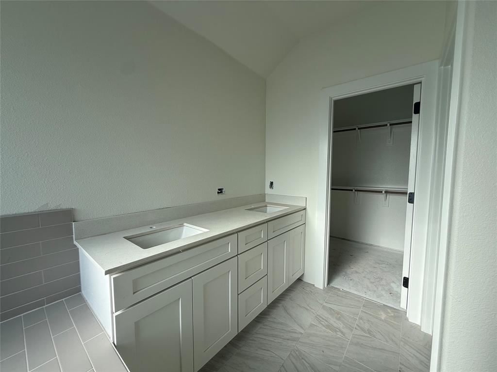409 Smith Road Property Photo 9