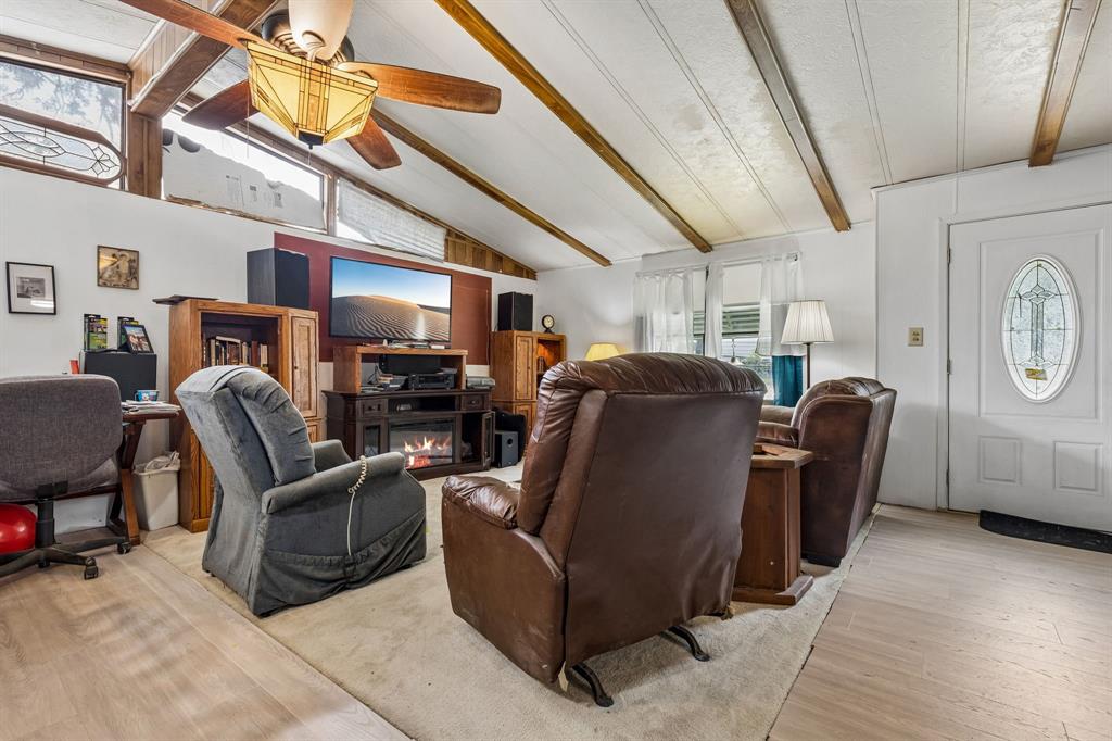 1454 Forrest Trail Property Photo 3