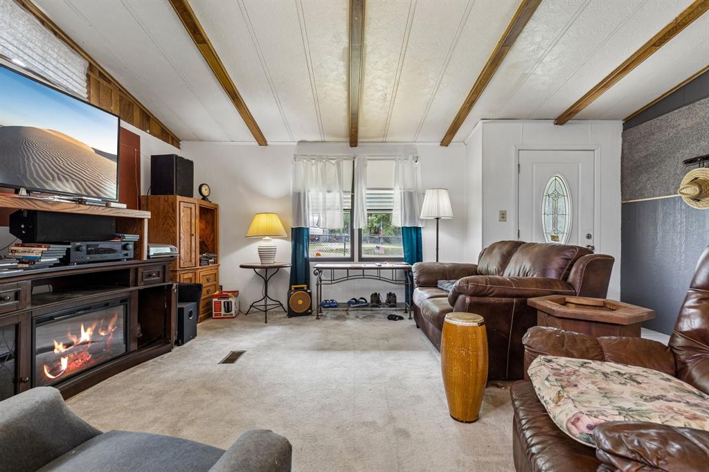 1454 Forrest Trail Property Photo 4