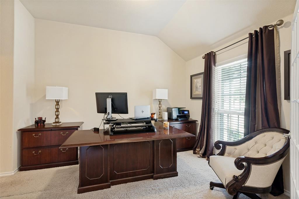 27 Oakridge Lane Property Photo 6