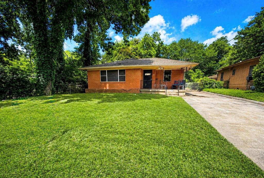 3023 Carpenter Avenue Property Photo 2