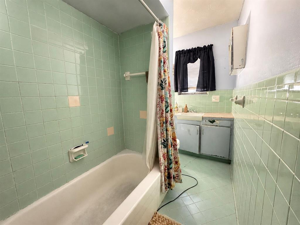 3023 Carpenter Avenue Property Photo 14