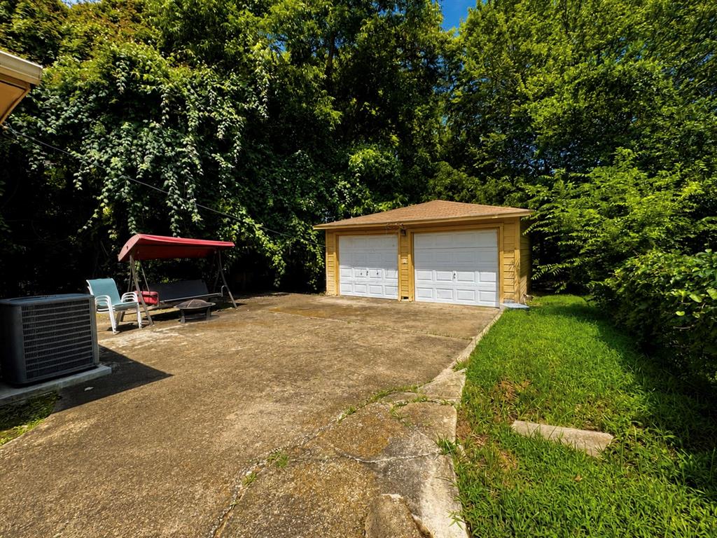 3023 Carpenter Avenue Property Photo 21